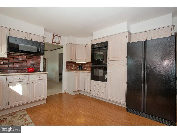 281 Meadowbrook Road Robbinsville, NJ 08691 - Photo 8 of 21 Gallery Image 8