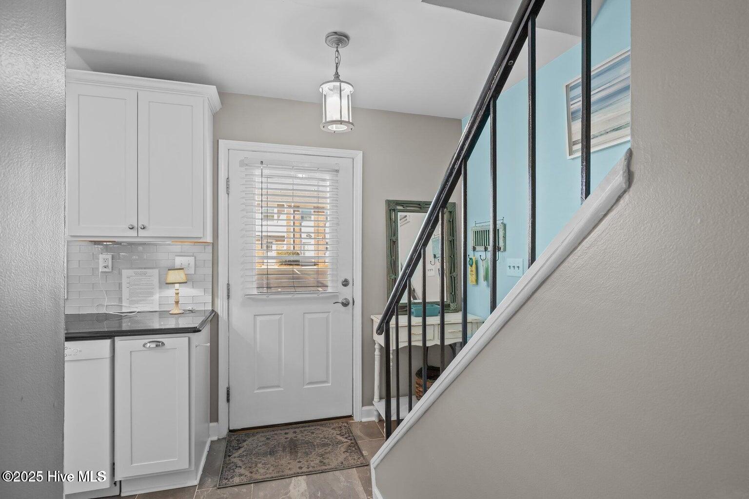 273 Salter Path Road, Unit 5 Pine Knoll Shores, NC 28512 - Photo 2 of 26 Entry