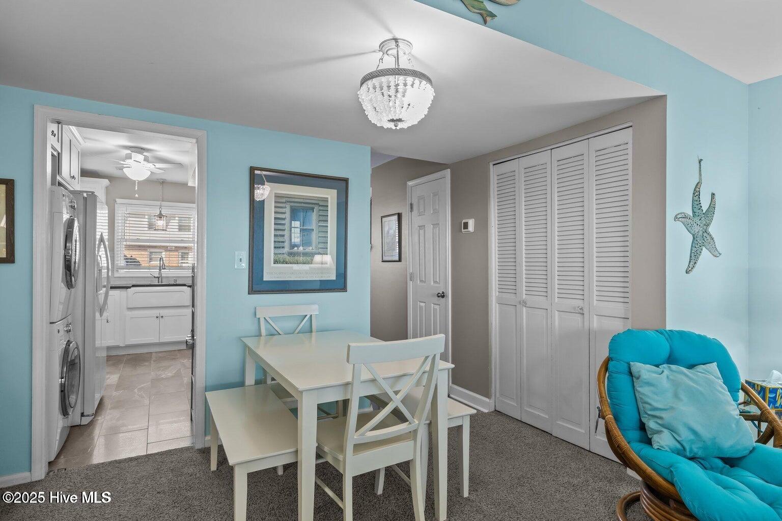 273 Salter Path Road, Unit 5 Pine Knoll Shores, NC 28512 - Photo 8 of 26 Eating area