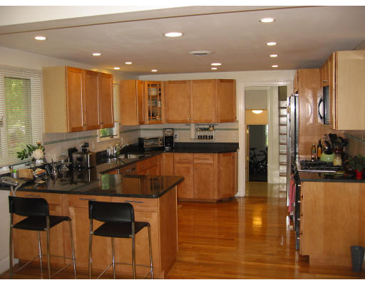 103 Evelyn Road Needham, MA 02494 - Photo 2 of 7