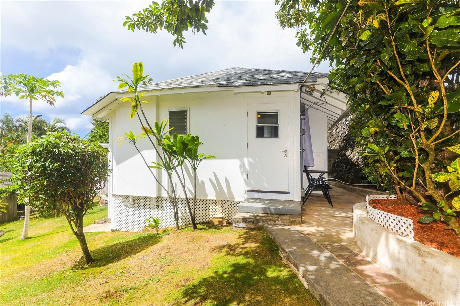 2534 East Manoa Road, Unit B Honolulu, HI 96822 - Photo 11 of 18