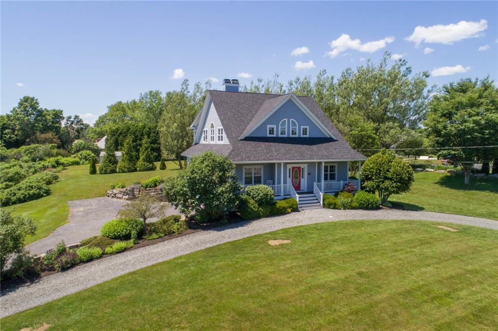 15 Dock Road York, ME 03909 - Photo 2 of 31 Spacious contemporary family home