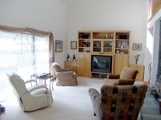 267 Fauna Avenue Rohnert Park, CA 94928 - Photo 2 of 10 Gallery Image 2