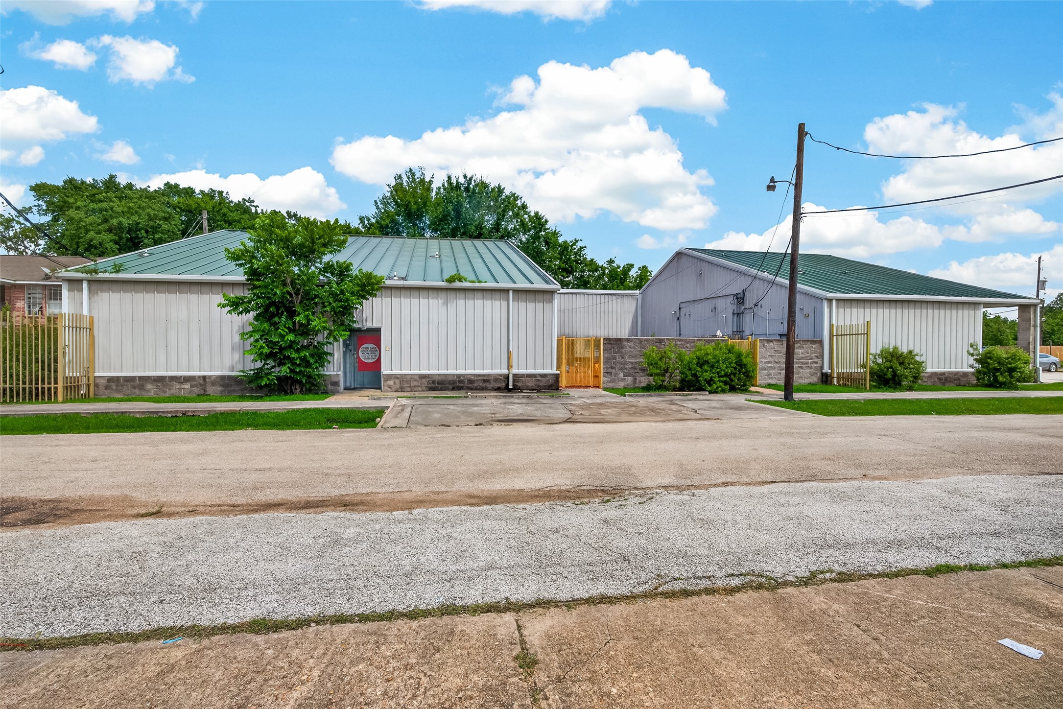 4721 Yellowstone Boulevard Houston, TX 77021 - Photo 6 of 19