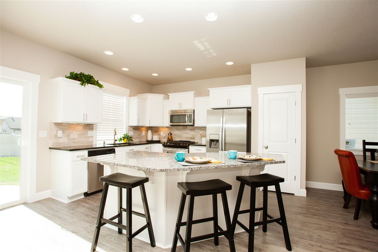 6922 South Pheasant Ridge Drive Spokane, WA 99224 - Photo 3 of 14 Gallery Image 3