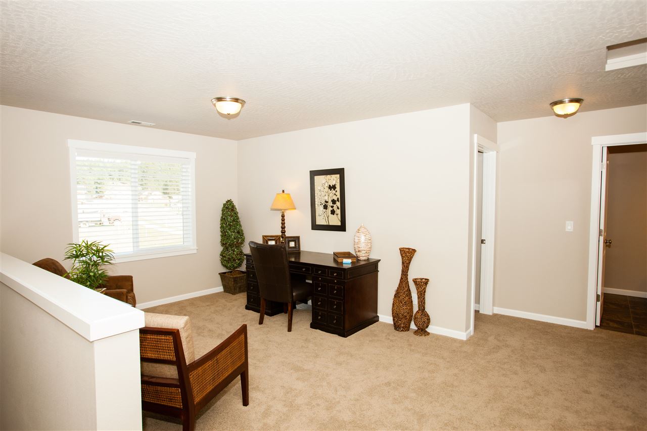 6922 South Pheasant Ridge Drive Spokane, WA 99224 - Photo 8 of 14 Gallery Image 8