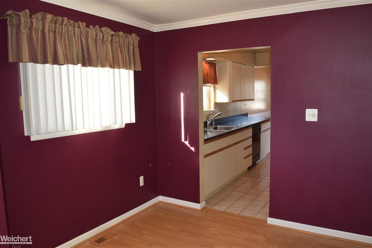 18021 Rainbow Road Fraser, MI 48026 - Photo 18 of 61 31371716-17.JPG