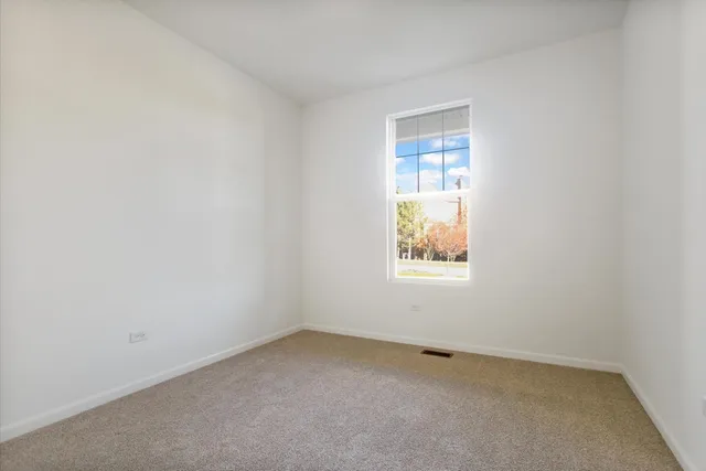 $479,990 | 38 Tournament Drive South, Hawthorn Woods, IL 60047