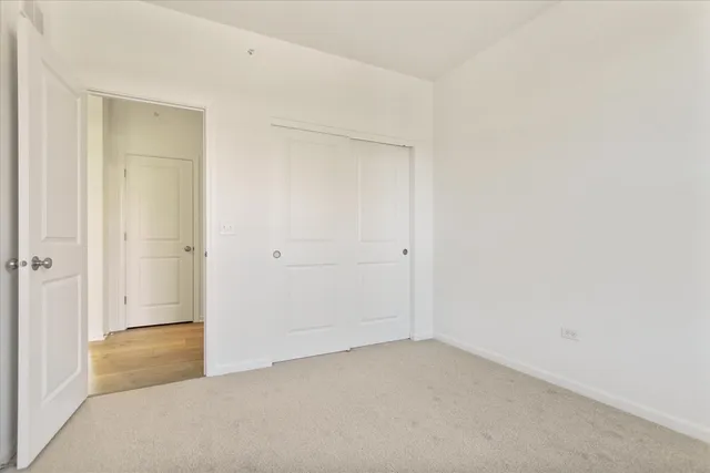 $479,990 | 38 Tournament Drive South, Hawthorn Woods, IL 60047