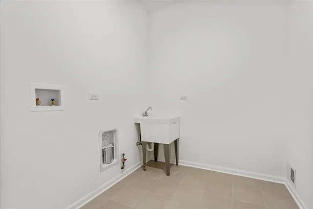 $479,990 | 38 Tournament Drive South, Hawthorn Woods, IL 60047