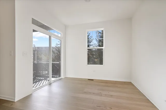 $479,990 | 38 Tournament Drive South, Hawthorn Woods, IL 60047