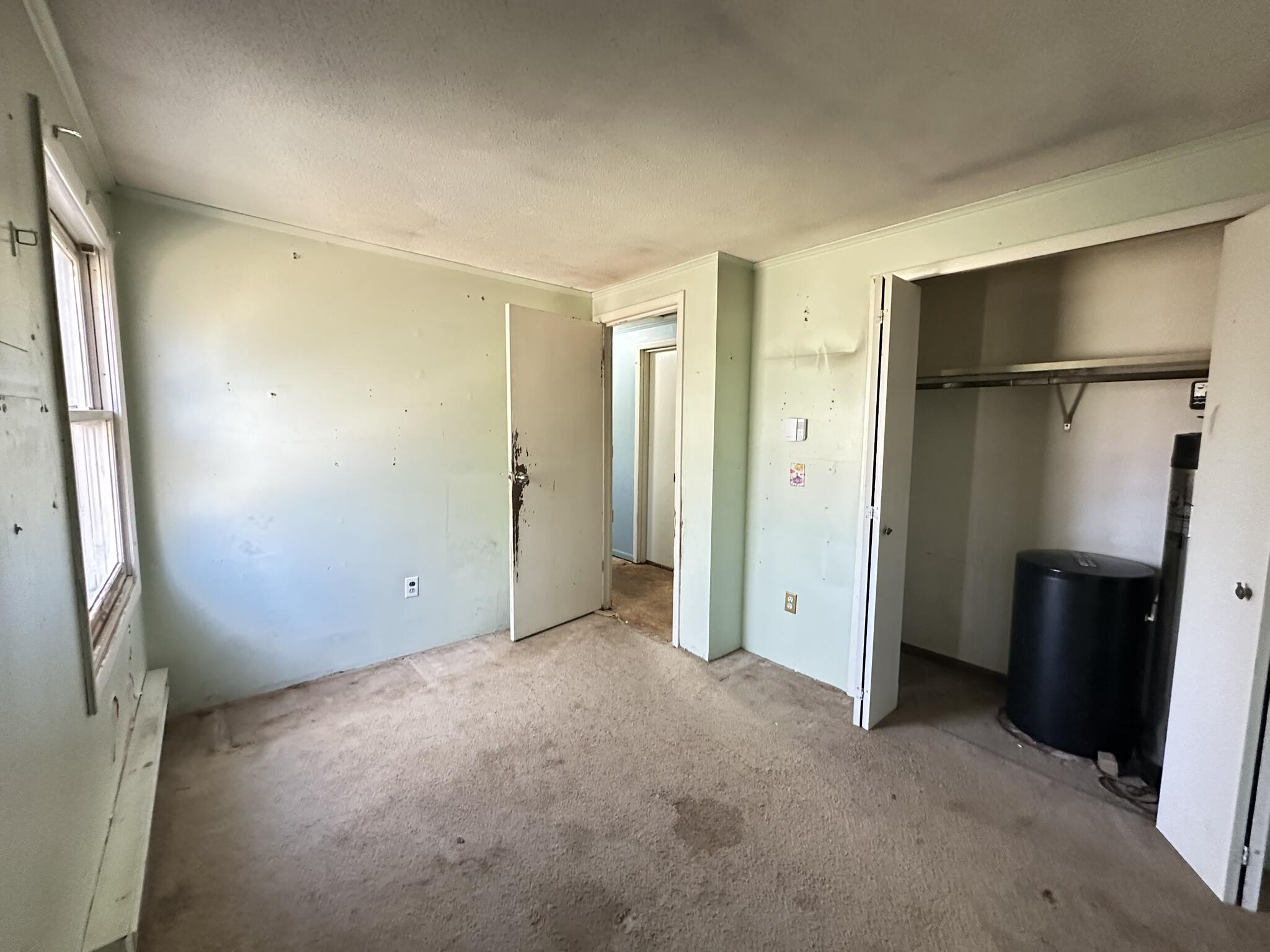 6 Old Post Road Tobyhanna, PA 18466 - Photo 19 of 32 a view of empty room with a fireplace