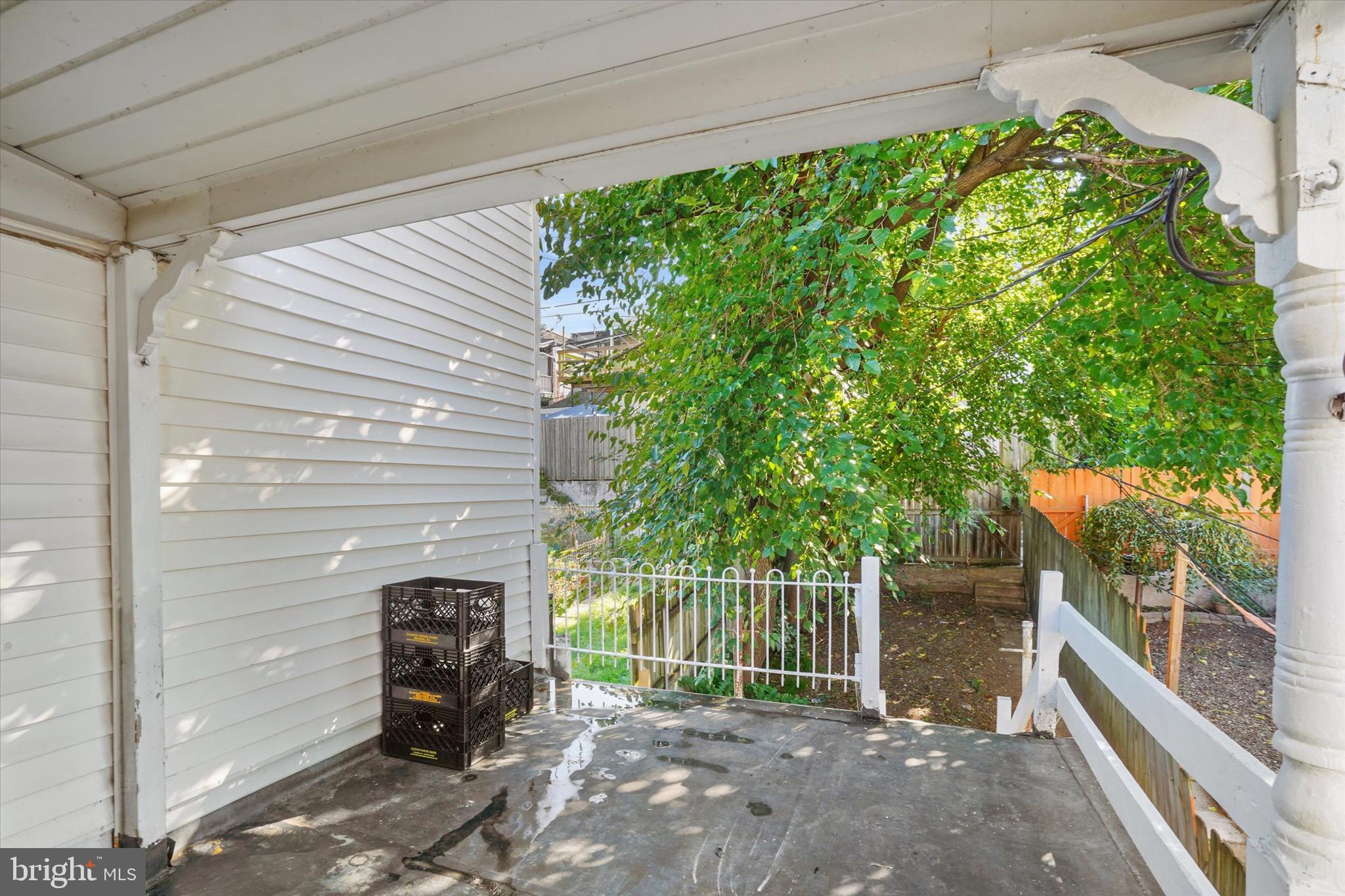 933 North 12th Street Reading, PA 19604 - Photo 25 of 26 a view of a house with a small backyard