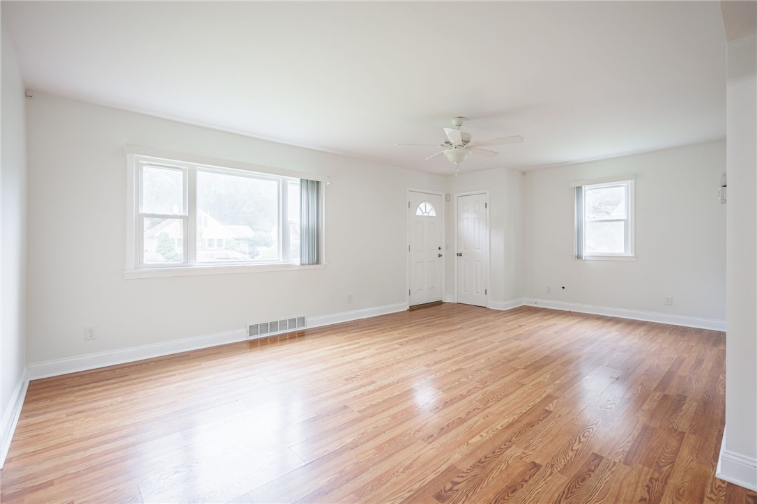 336 Eaton Road Irondequoit, NY 14617 - Photo 6 of 21