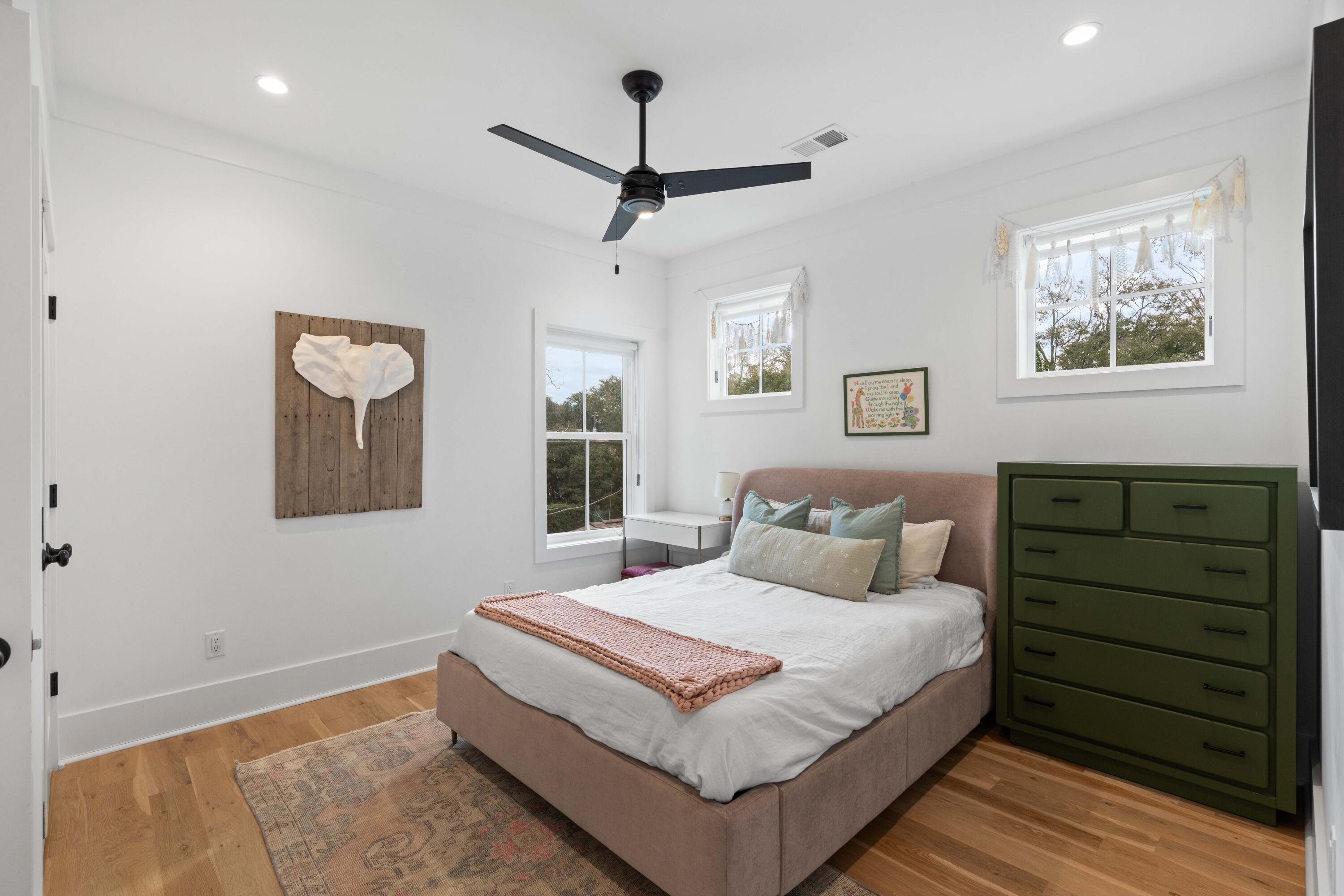 733 Atlantic Street Mount Pleasant, SC 29464 - Photo 19 of 48 55