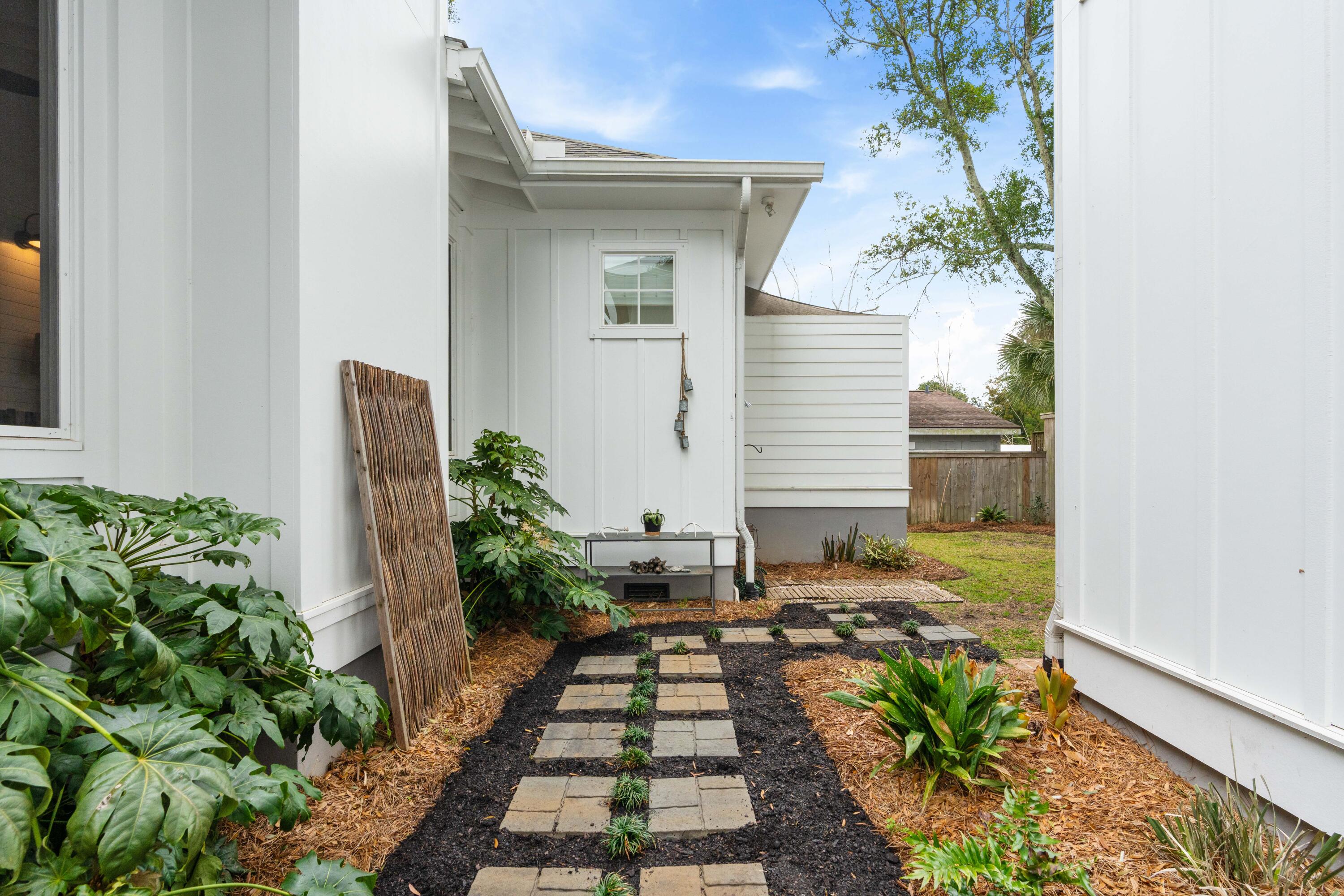733 Atlantic Street Mount Pleasant, SC 29464 - Photo 36 of 48 93
