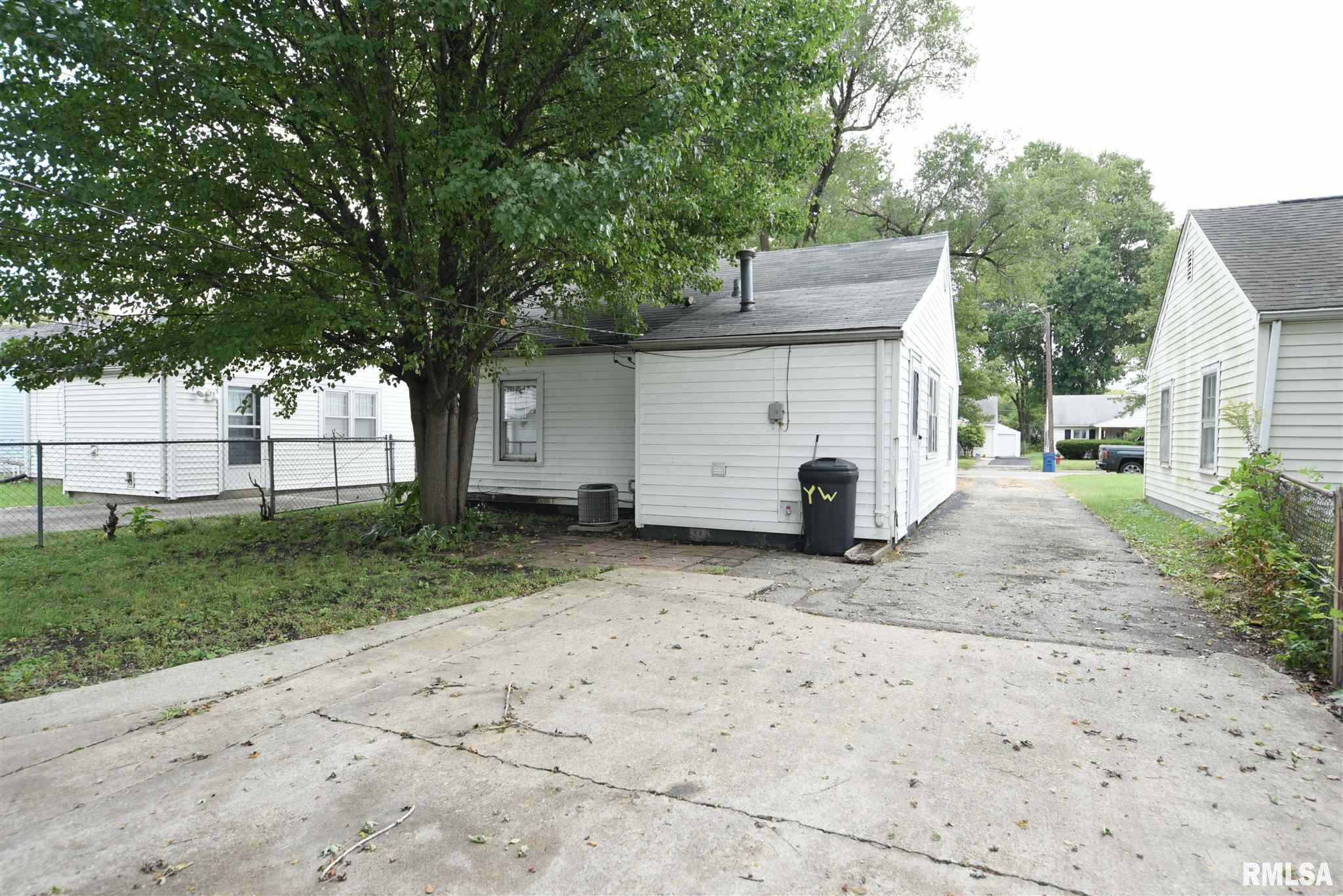 2357 South Spring Street Springfield, IL 62704 - Photo 20 of 22