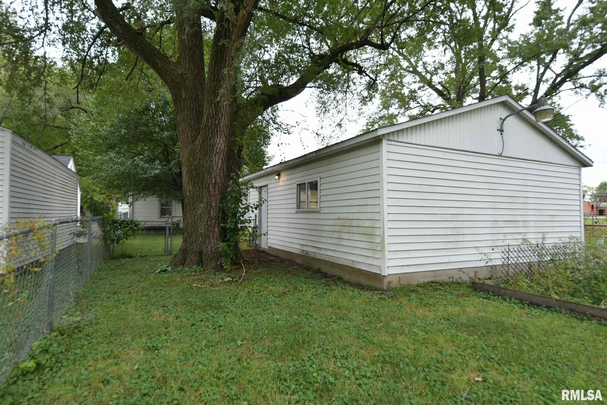 2357 South Spring Street Springfield, IL 62704 - Photo 22 of 22
