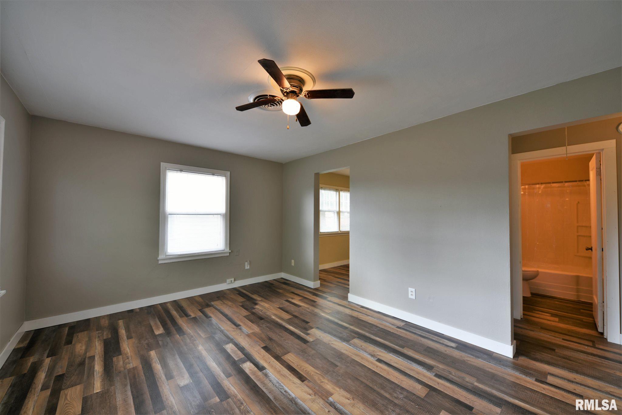 2357 South Spring Street Springfield, IL 62704 - Photo 4 of 22