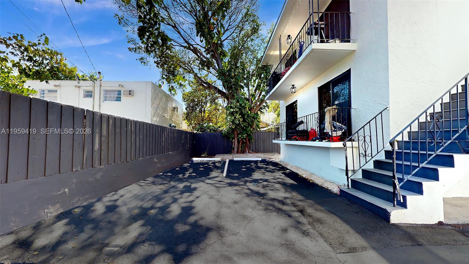 329 Southwest 9th Avenue Miami, FL 33130 - Photo 12 of 97