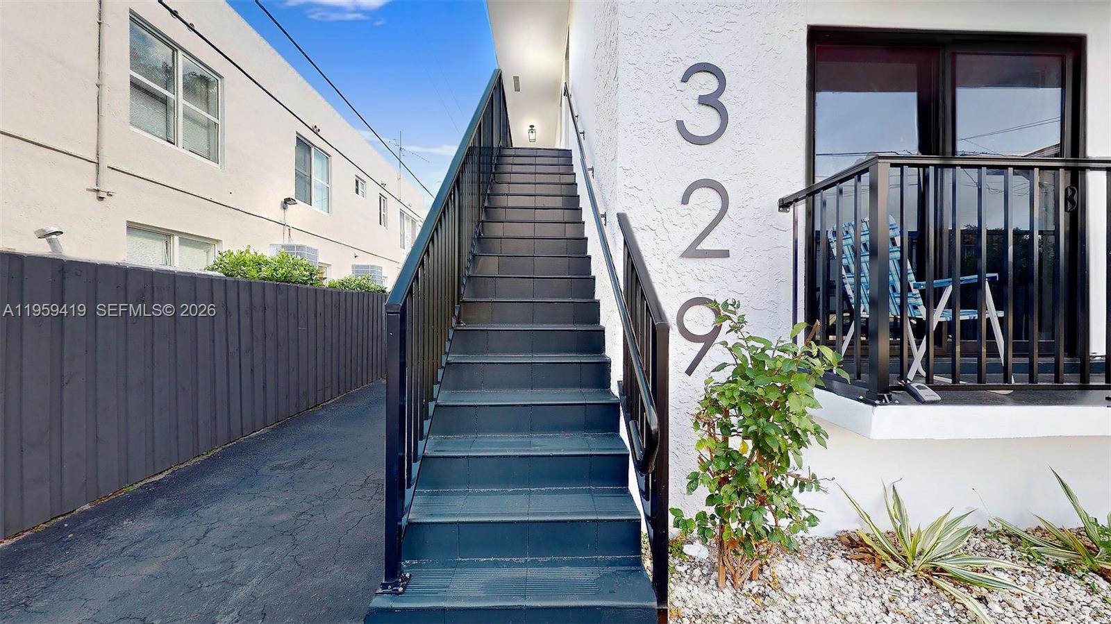 329 Southwest 9th Avenue Miami, FL 33130 - Photo 5 of 97