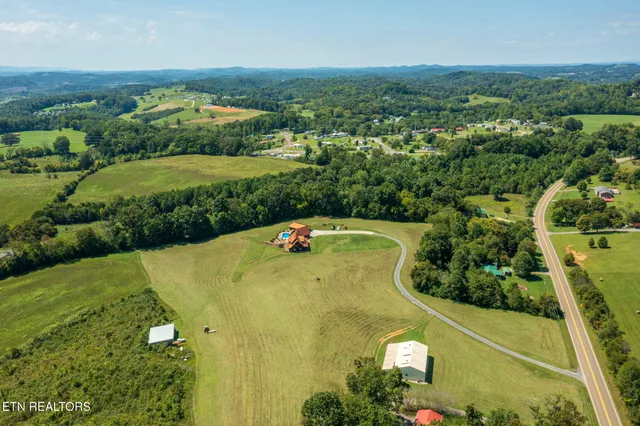 $1,399,000 | 1689 Highway 25W, New Market, TN 37820