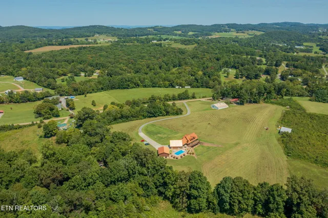 $1,399,000 | 1689 Highway 25W, New Market, TN 37820