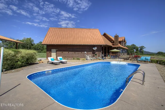 $1,399,000 | 1689 Highway 25W, New Market, TN 37820