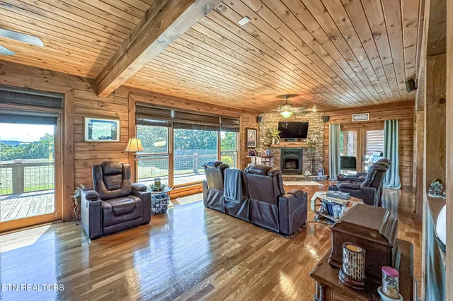 $1,399,000 | 1689 Highway 25W, New Market, TN 37820