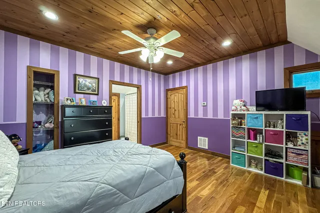 $1,399,000 | 1689 Highway 25W, New Market, TN 37820