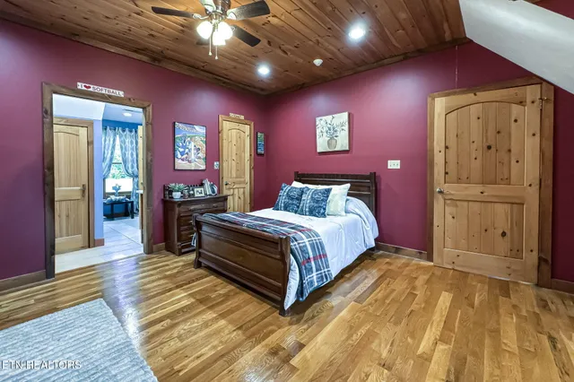 $1,399,000 | 1689 Highway 25W, New Market, TN 37820