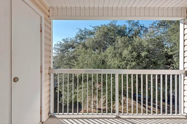 $1,200 | 770 Rockport Court, Unit 9, Fort Walton Beach, FL 32548
