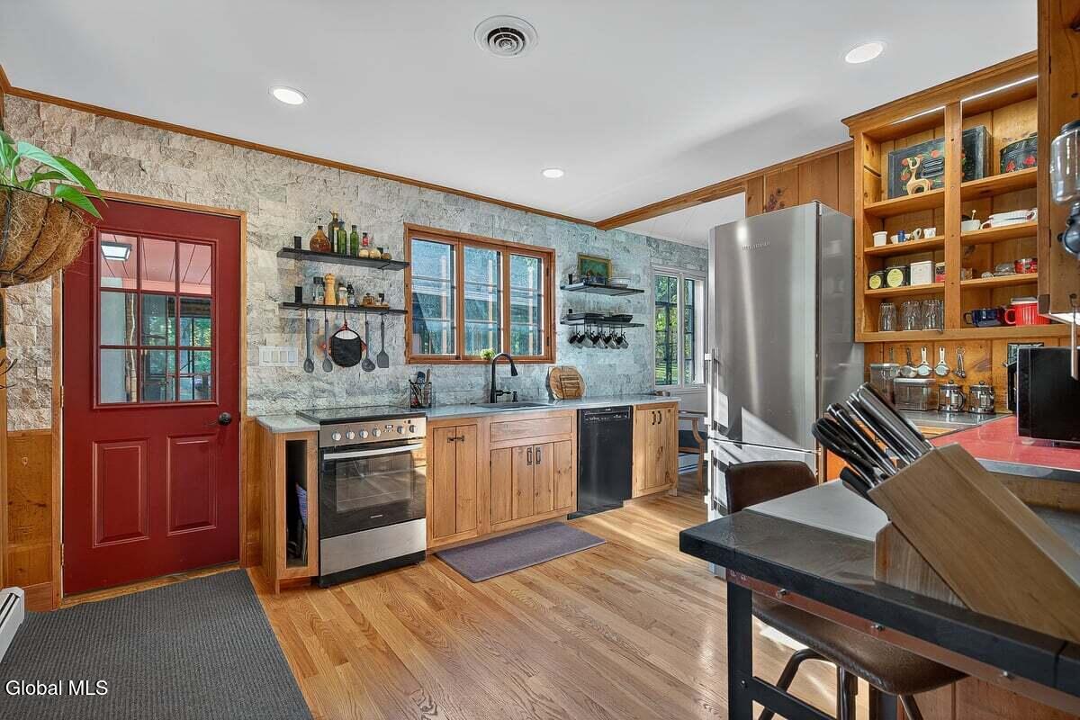 37 Swift Road Voorheesville, NY 12186 - Photo 11 of 77 37 SWIFT