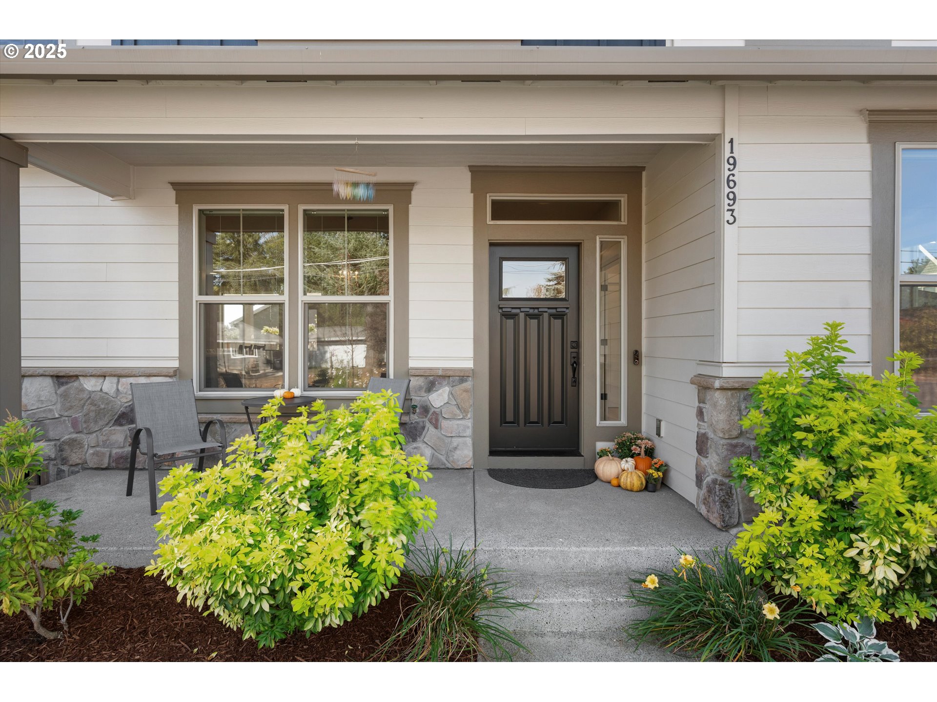 19693 Leland Road Oregon City, OR 97045 - Photo 2 of 47