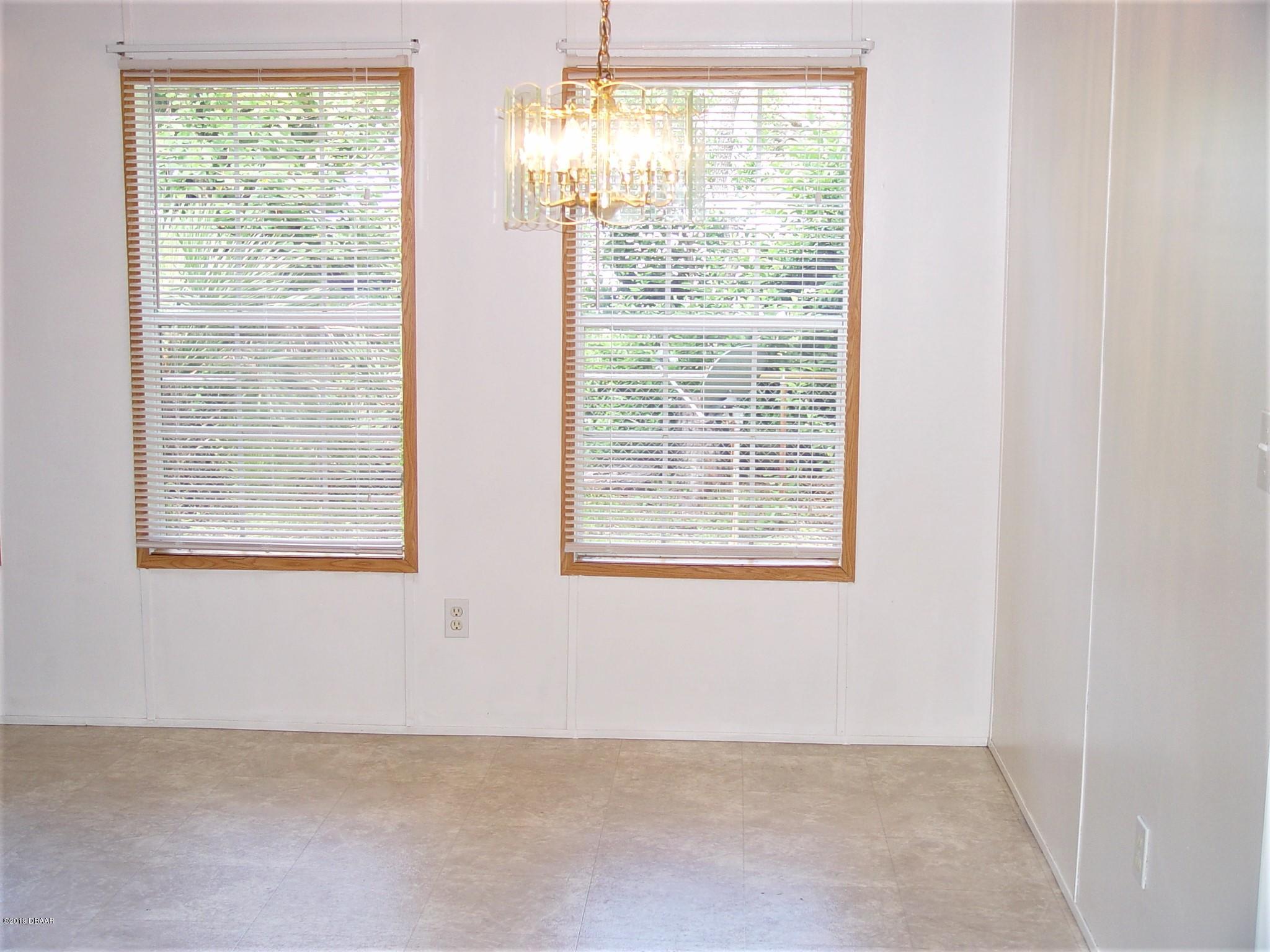 620 Vaughn Road Port Orange, FL 32127 - Photo 4 of 21 DSC00061