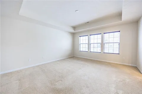 $389,900 | 10 Roosevelt Drive, McKees Rocks, PA 15136