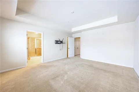 $389,900 | 10 Roosevelt Drive, McKees Rocks, PA 15136