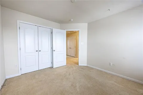 $389,900 | 10 Roosevelt Drive, McKees Rocks, PA 15136