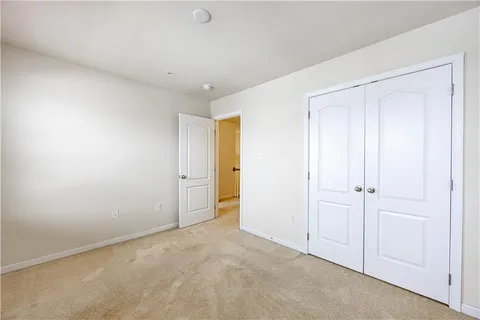 $389,900 | 10 Roosevelt Drive, McKees Rocks, PA 15136