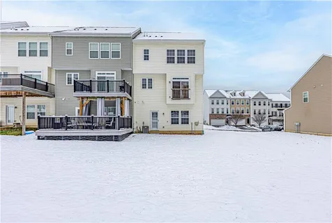 $389,900 | 10 Roosevelt Drive, McKees Rocks, PA 15136