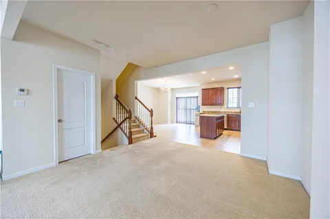 $389,900 | 10 Roosevelt Drive, McKees Rocks, PA 15136