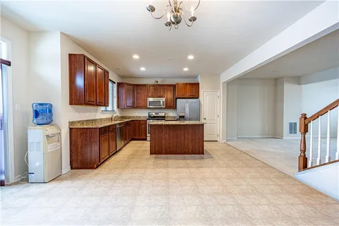 $389,900 | 10 Roosevelt Drive, McKees Rocks, PA 15136