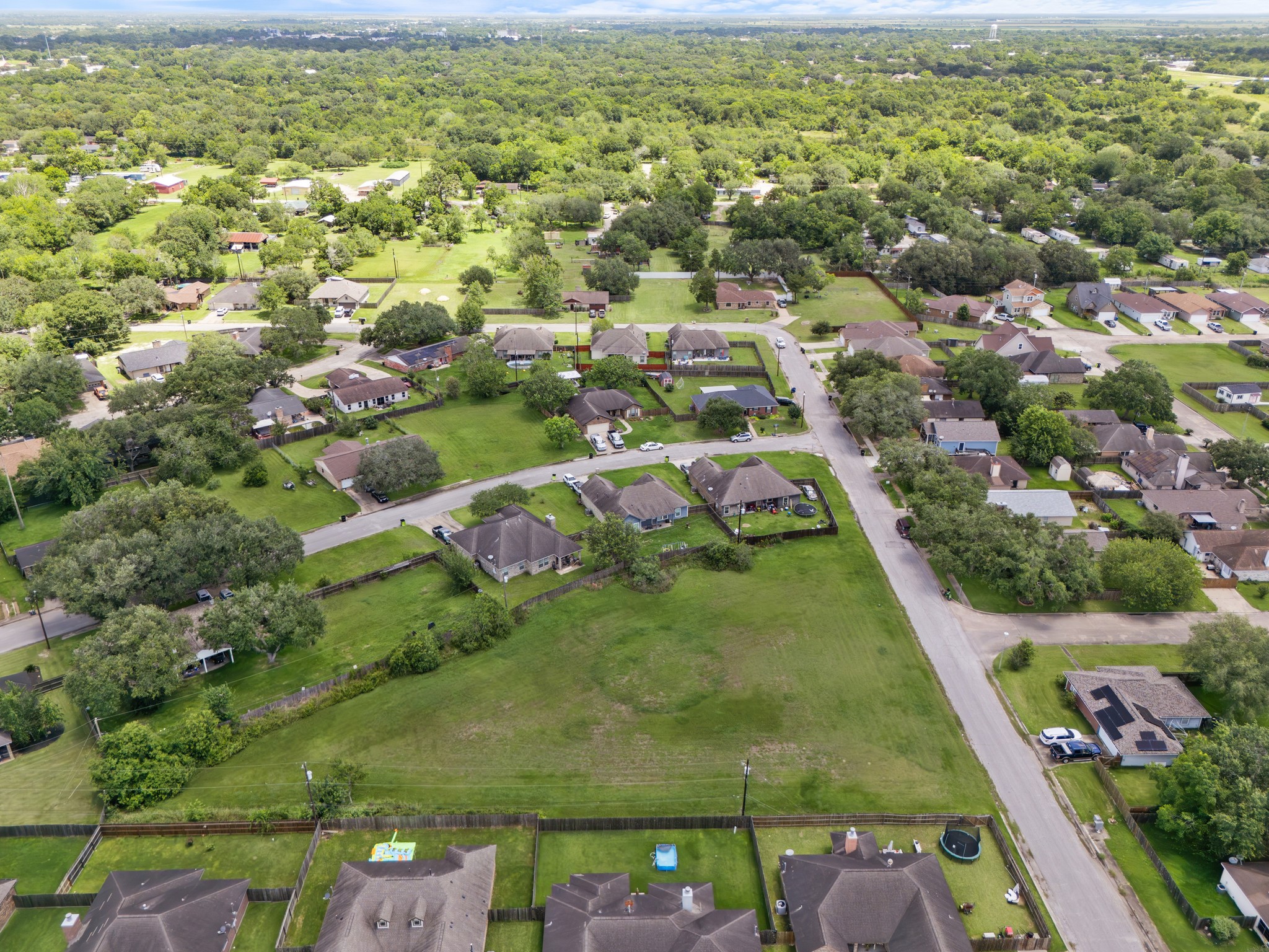 4520 Rattan Avenue Bay City, TX 77414 - Photo 5 of 7