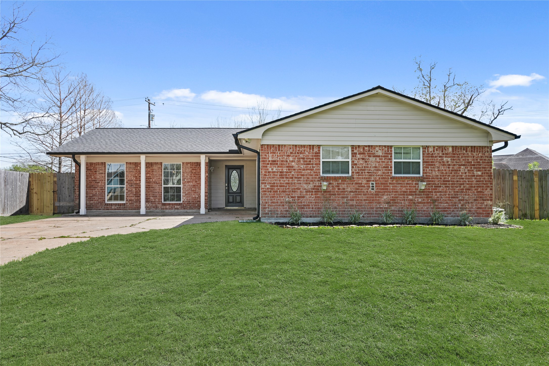 303 Rachael Lane Friendswood, TX 77546 - Photo 1 of 15 Welcome to this beautiful Fully-Remodeled Ready for Move-In.
