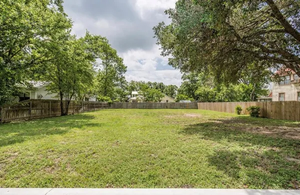 $389,500 | 207 North Acorn Street, Unit 7PT, Fredericksburg, TX 78624