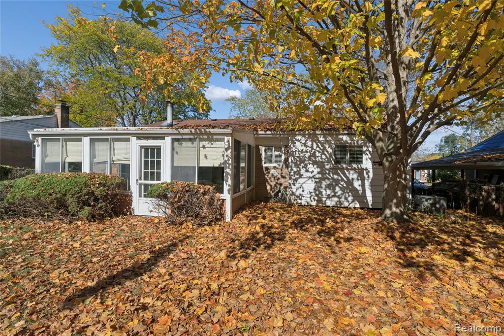 536 Rewold Drive Rochester, MI 48307 - Photo 35 of 38