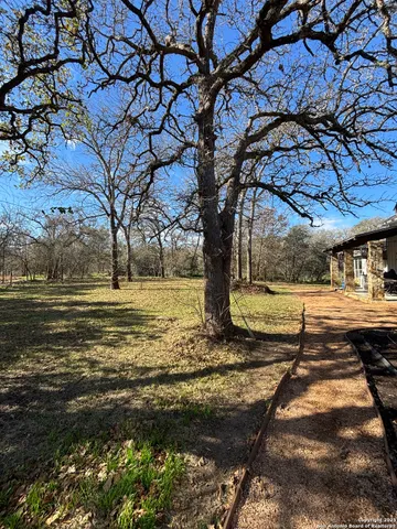 $3,400 | 229 Twin Oaks Drive, La Vernia, TX 78121