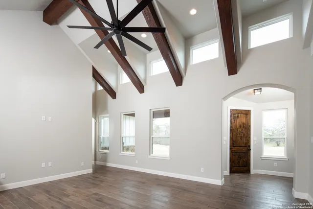 $3,400 | 229 Twin Oaks Drive, La Vernia, TX 78121