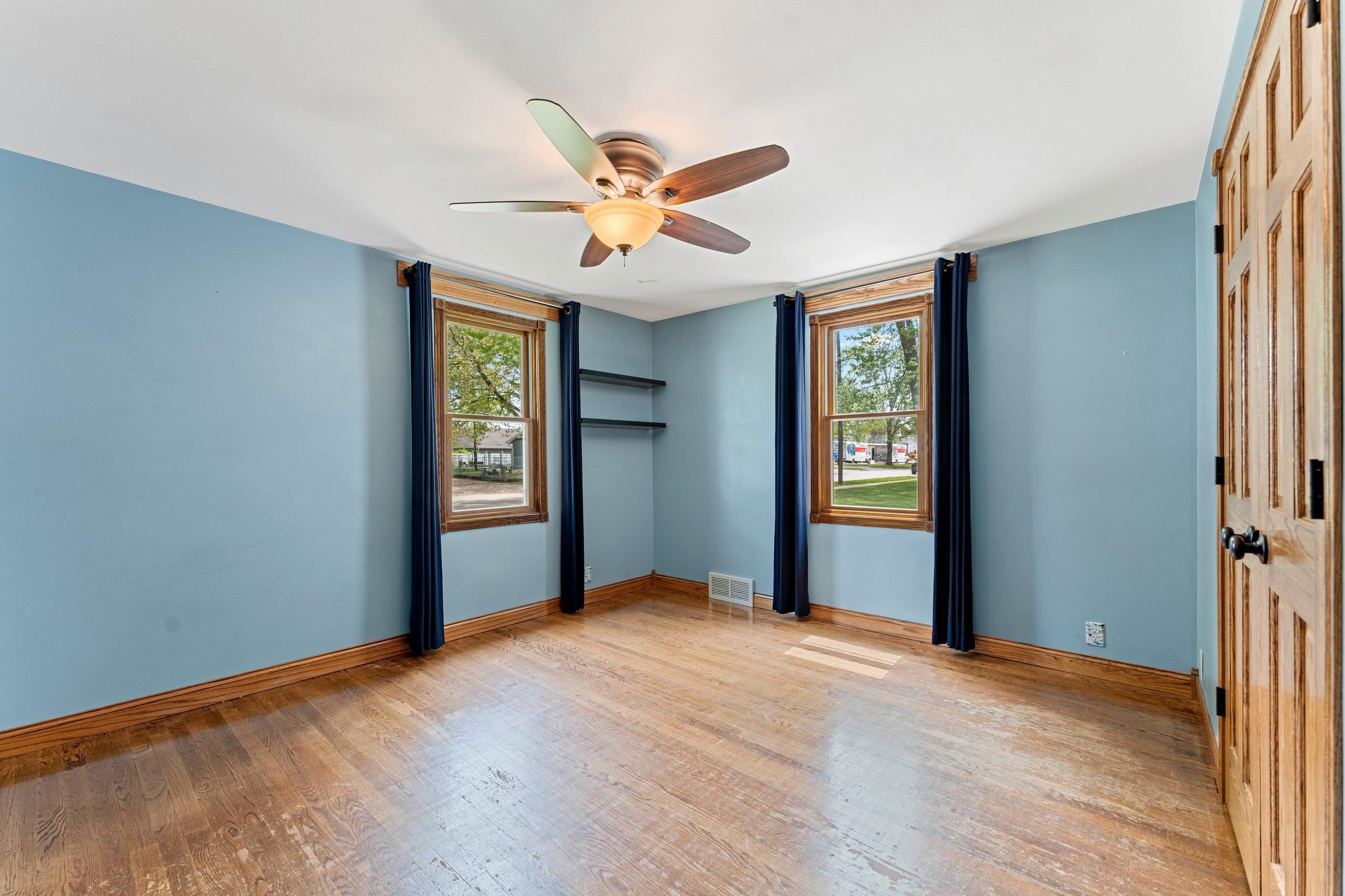 1405 West Brewster Street Appleton, WI 54914 - Photo 11 of 42
