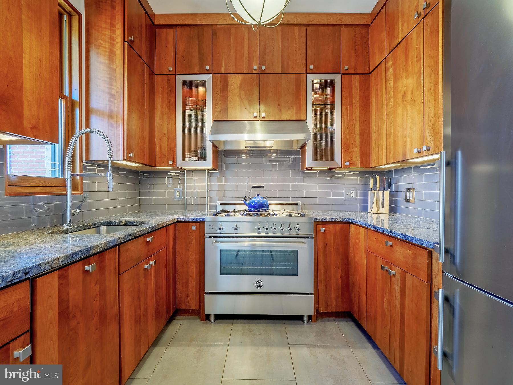 2602 Mozart Place Northwest Washington, DC 20009 - Photo 14 of 33